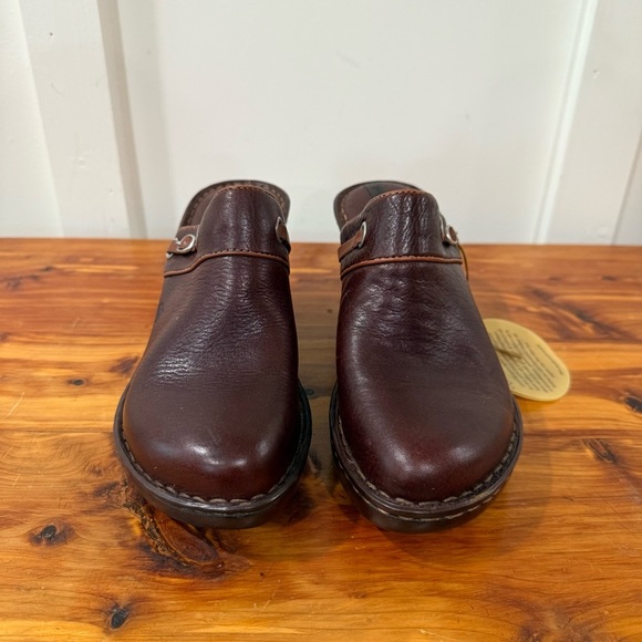 NWT Born Corii Cedar Brown Leather Wedge Clogs Mules - Picture 4 of 7